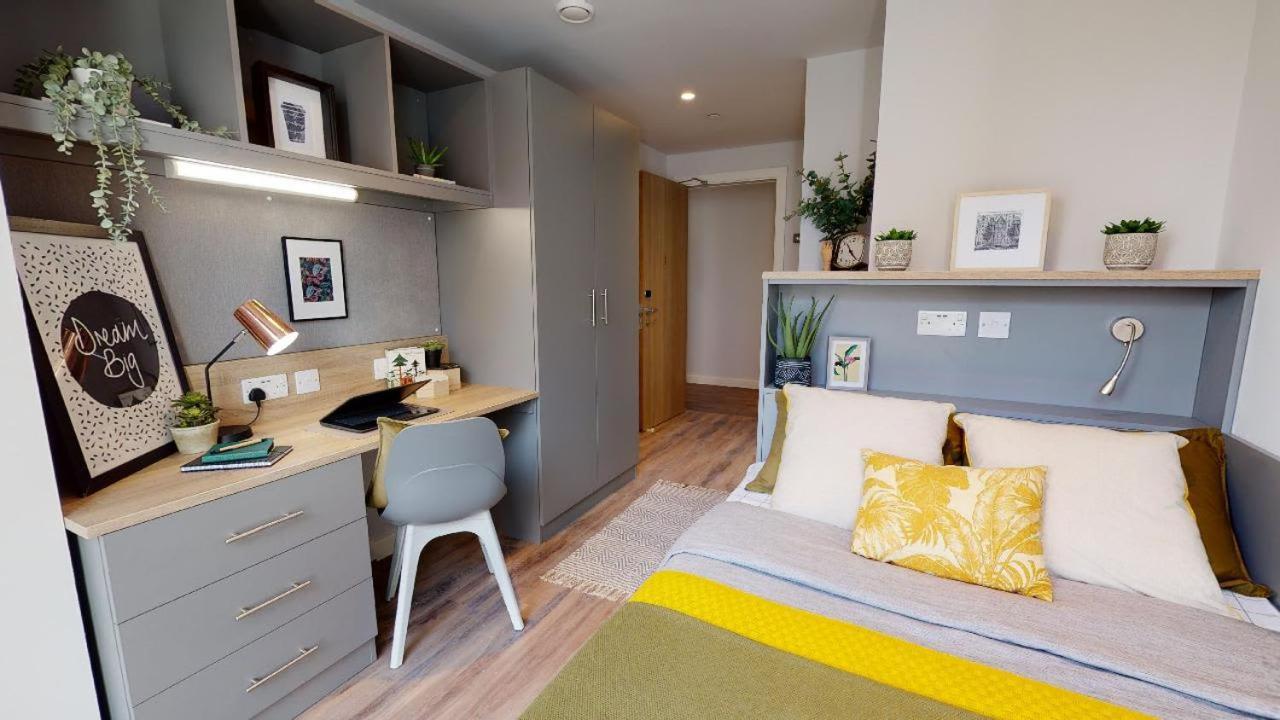 Apartment Private Ensuite Bedrooms At Altus House Near Leeds Centre *